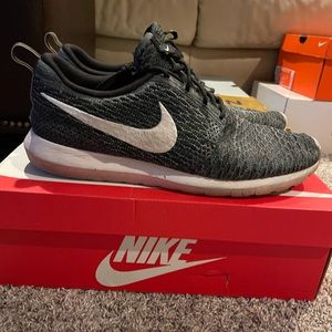 Nike Flyknit Roshe Rosherun Sneakers